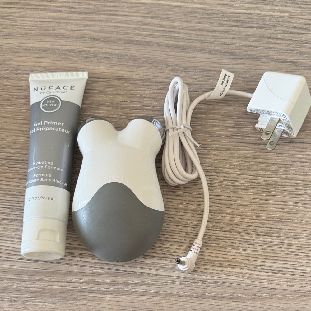 NuFACE Mini Facial Toning Device with Gel Primer